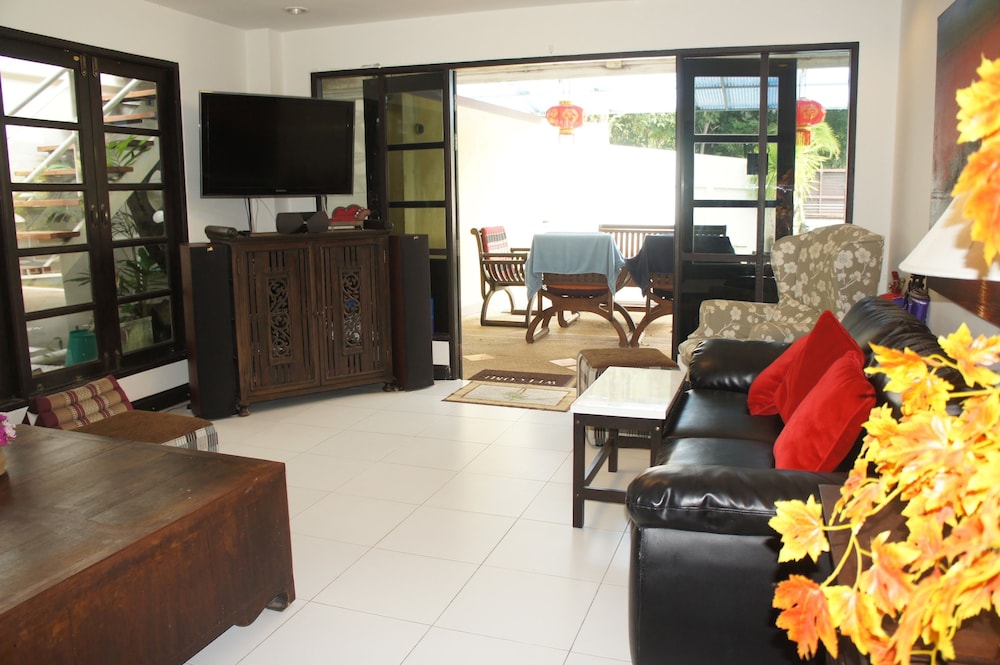 Phuket Gay Home Stay - Caters To Men 29/44