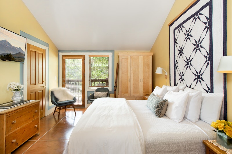 The Alpine House Lodge & Cottages 5/45