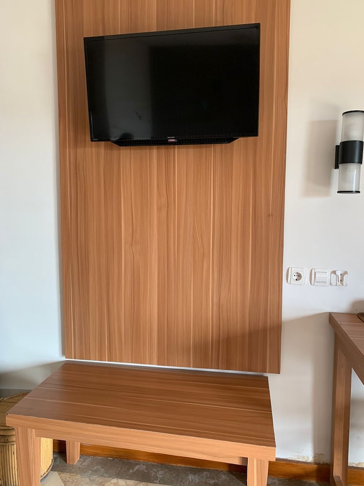 Nirmala Hotel 45/55
