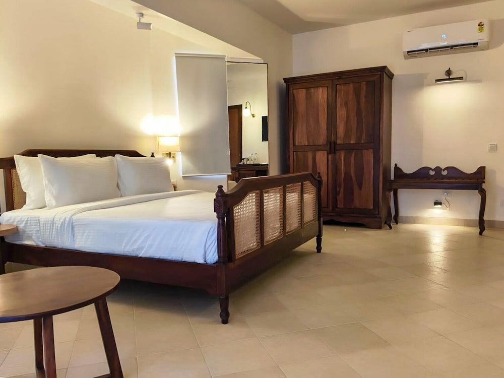 Amritara Serenity Salaulim 12/36