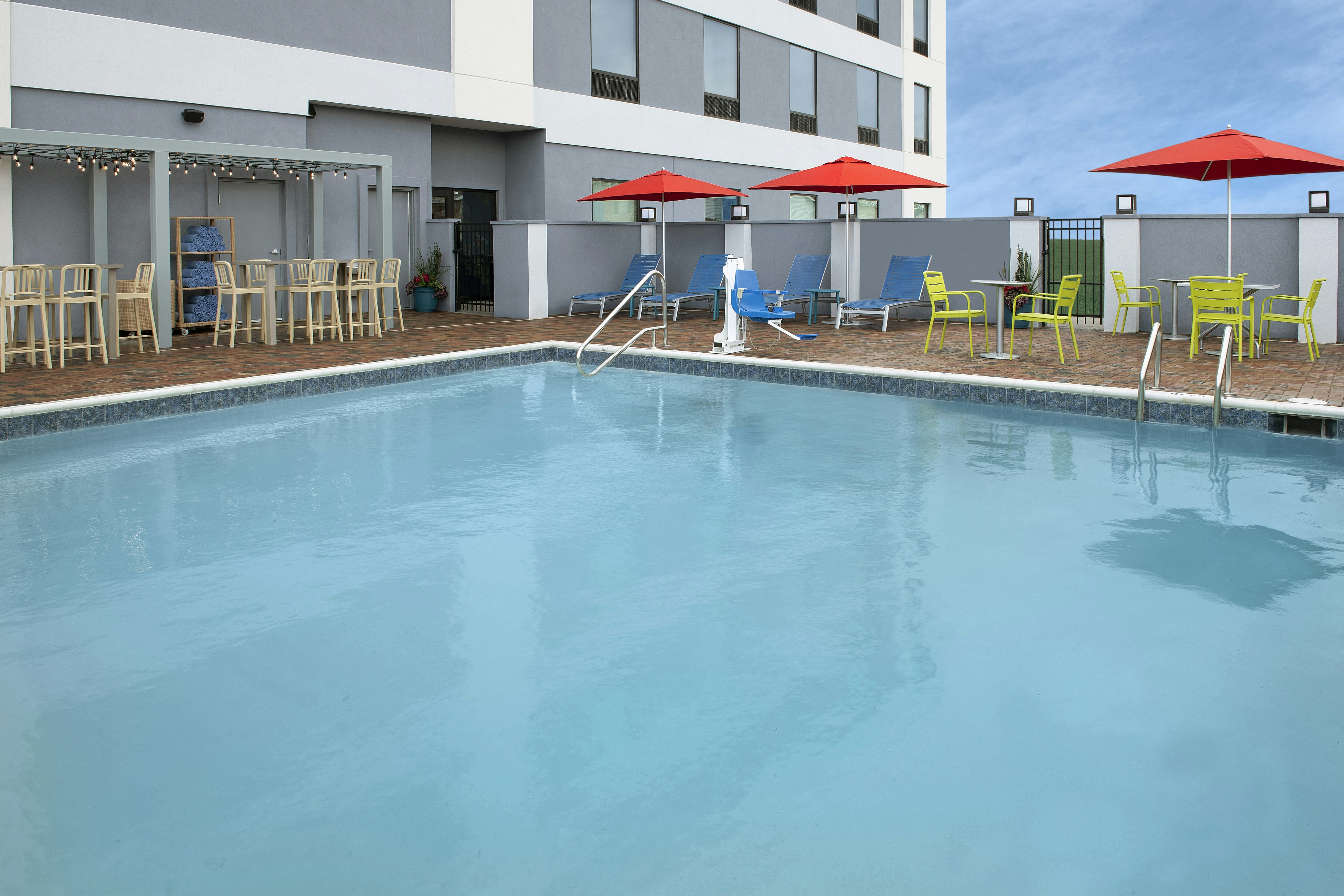 Home2 Suites by Hilton Kenner New Orleans Airport 24/24