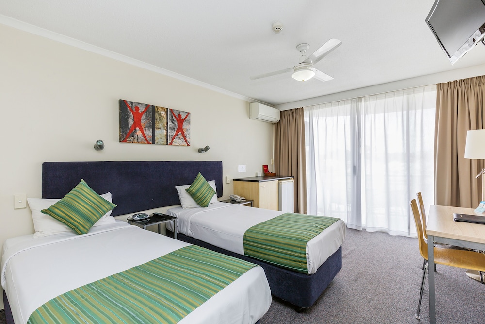 CLASSIC, TWIN BEDS
