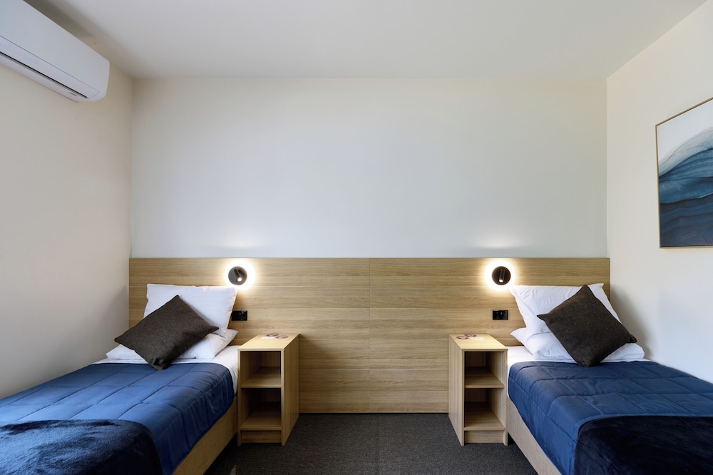 Inala Hotel 15/31