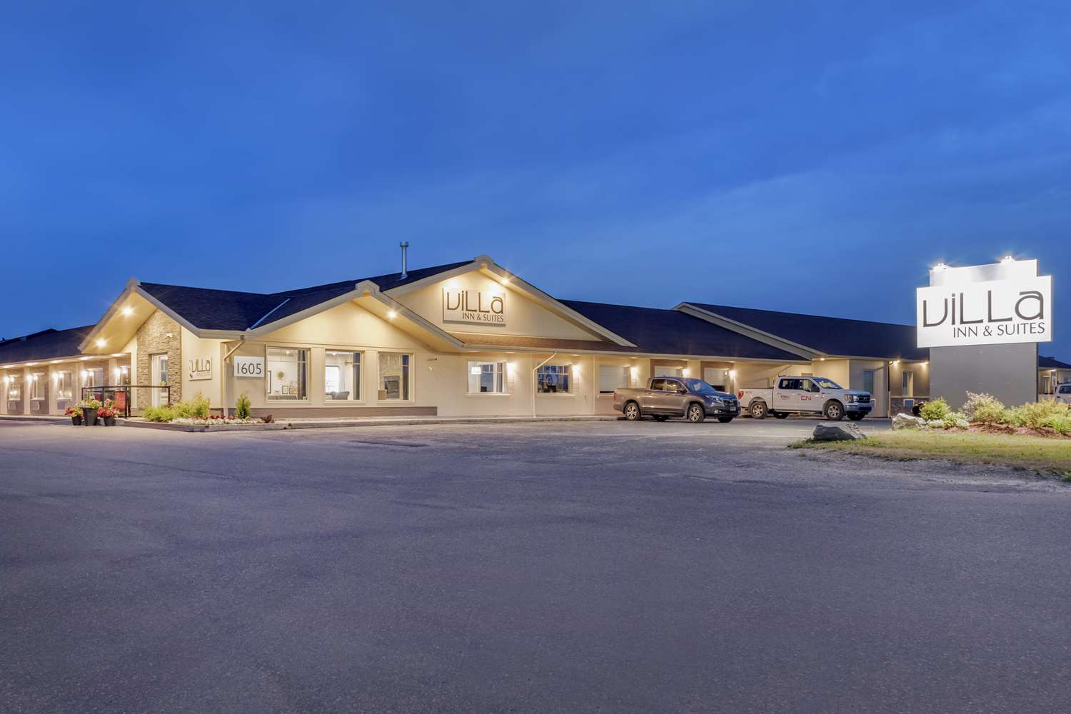 Villa Inn and Suites, SureStay Collection By Best Western 2/54