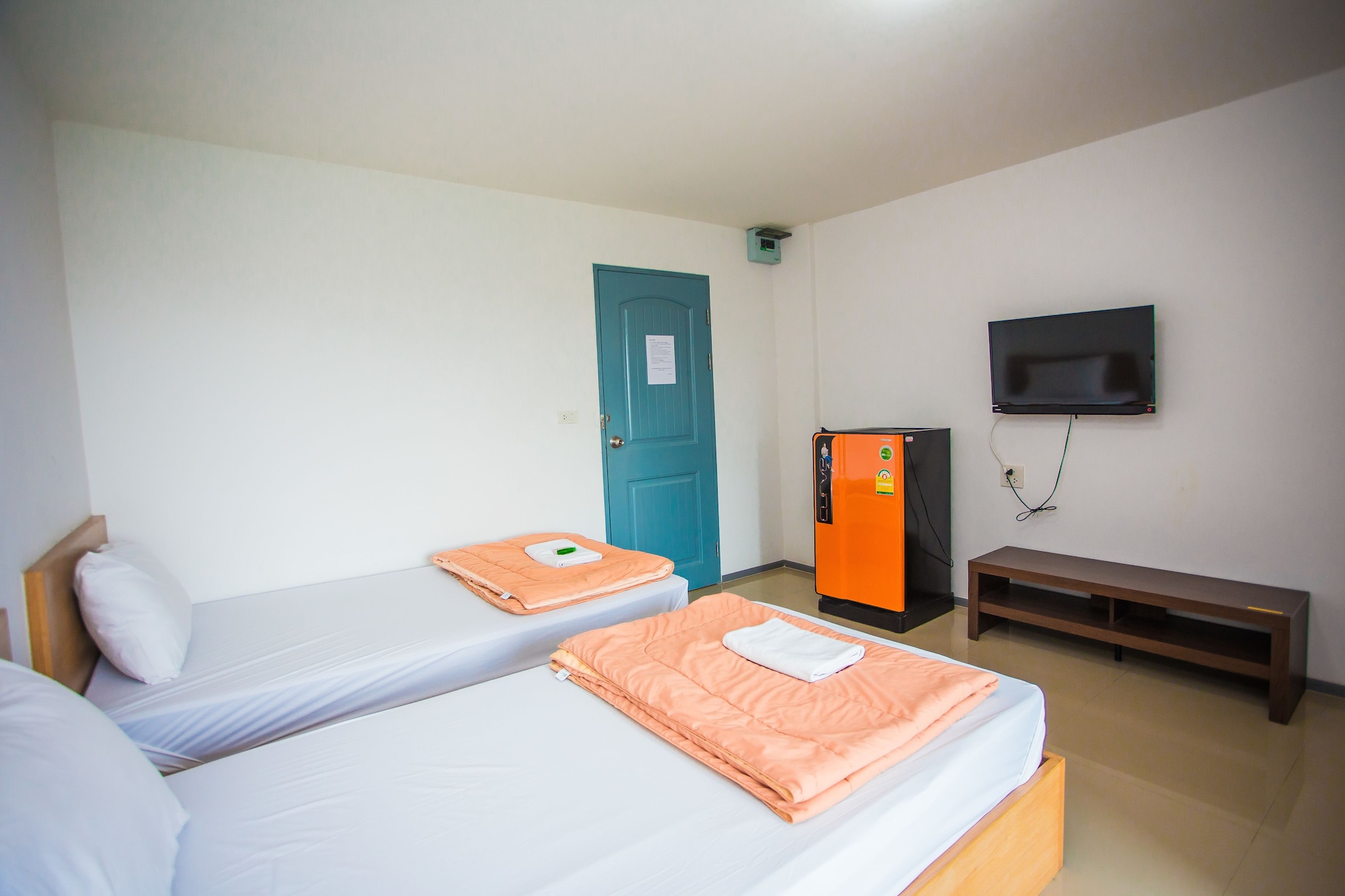 DELUXE, DOUBLE BED