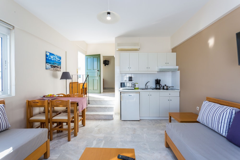 Radamanthys Apartments 21/42