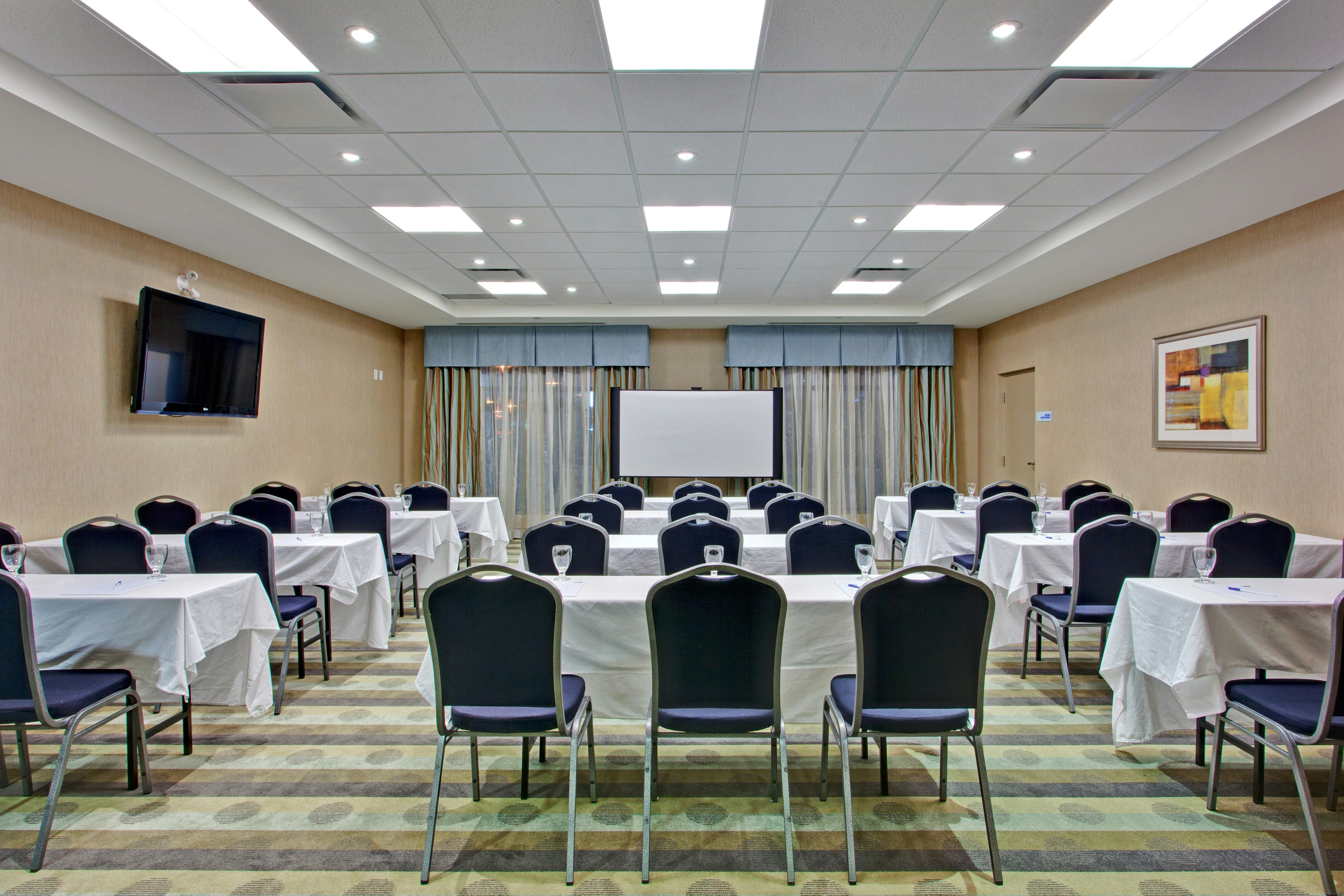 Holiday Inn Express Ottawa West Nepean 21/32