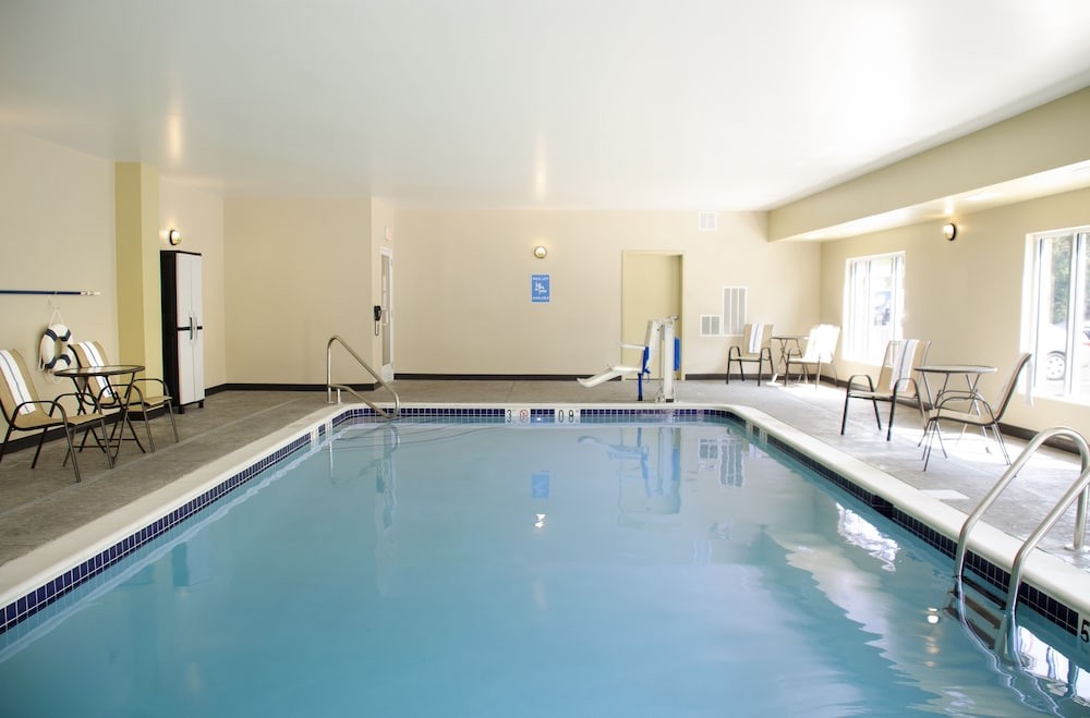 CANDLEWOOD SUITES LANCASTER WEST 18/31