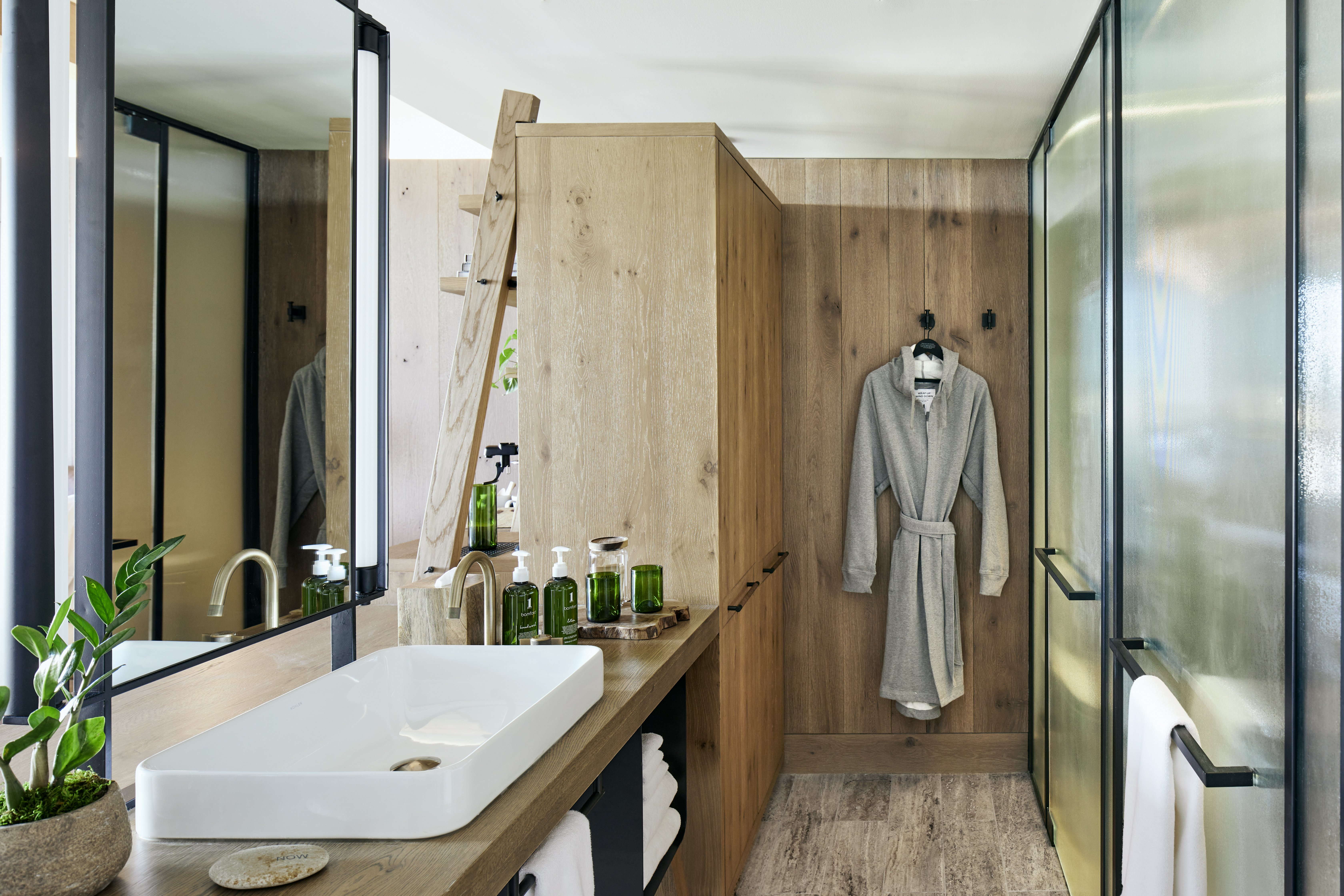 City, Studio, Suite