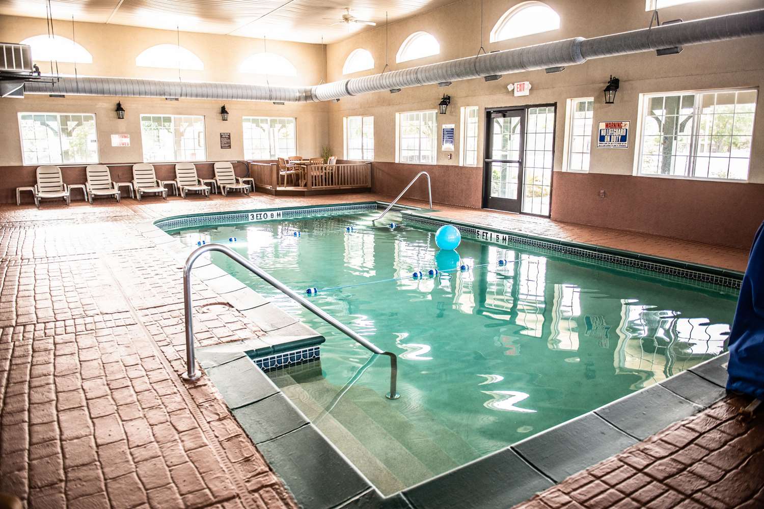 Comfort Inn Marshall Station 19/40