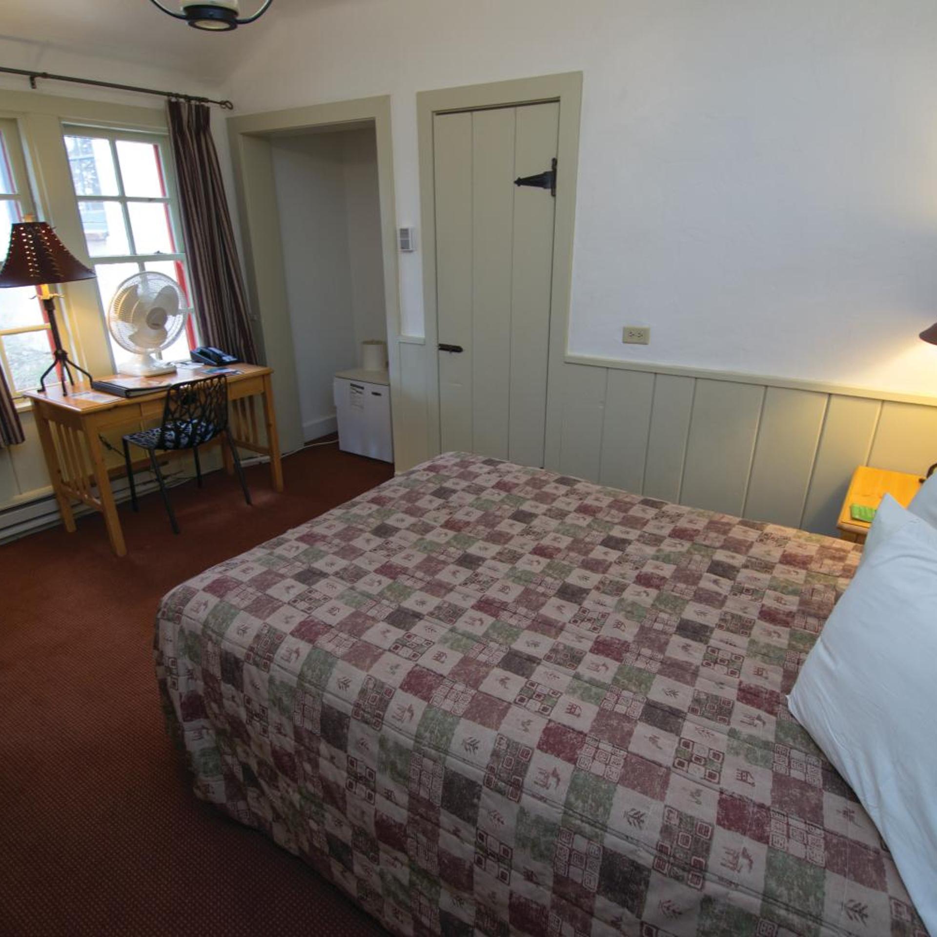 Room at Bright Angel Lodge, GRAND CANYON - AZ