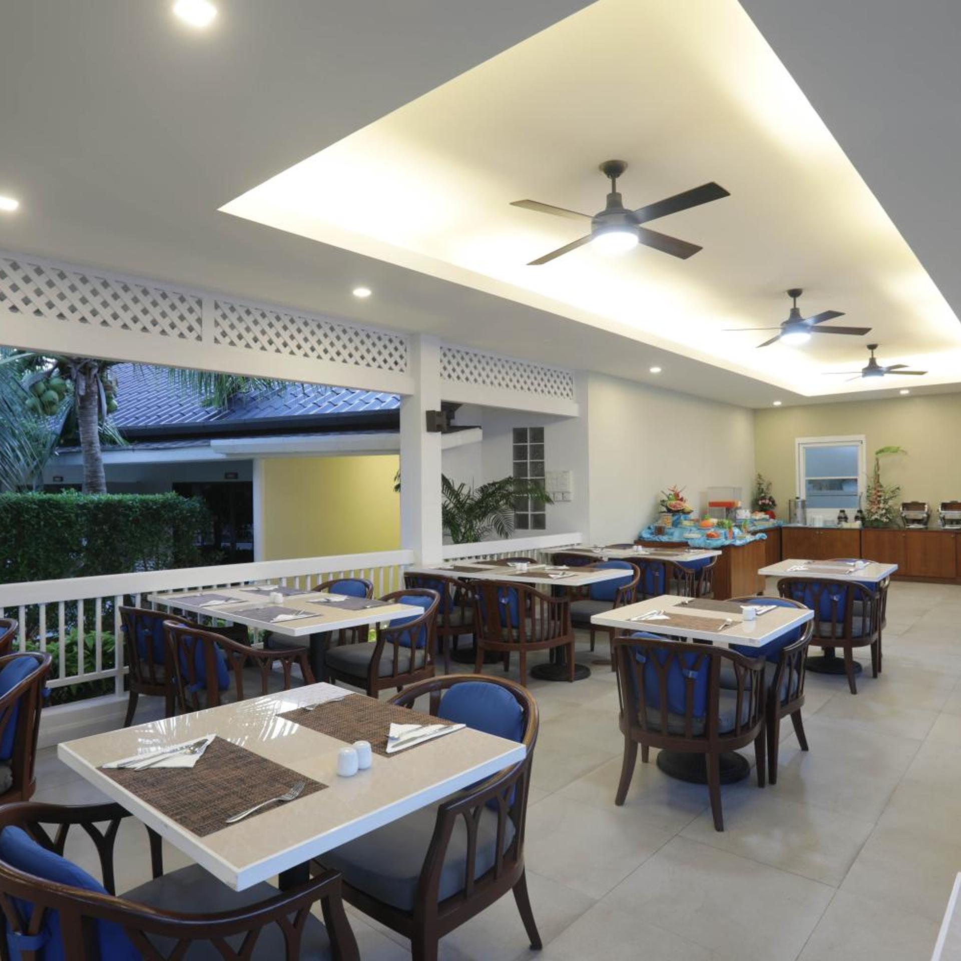 Tuana Hotels Brook Pool Access 33/50