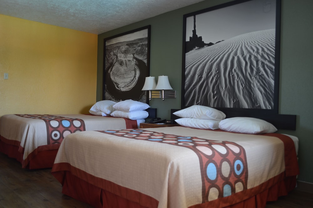 Super 8 By Wyndham St. George UT 11/23
