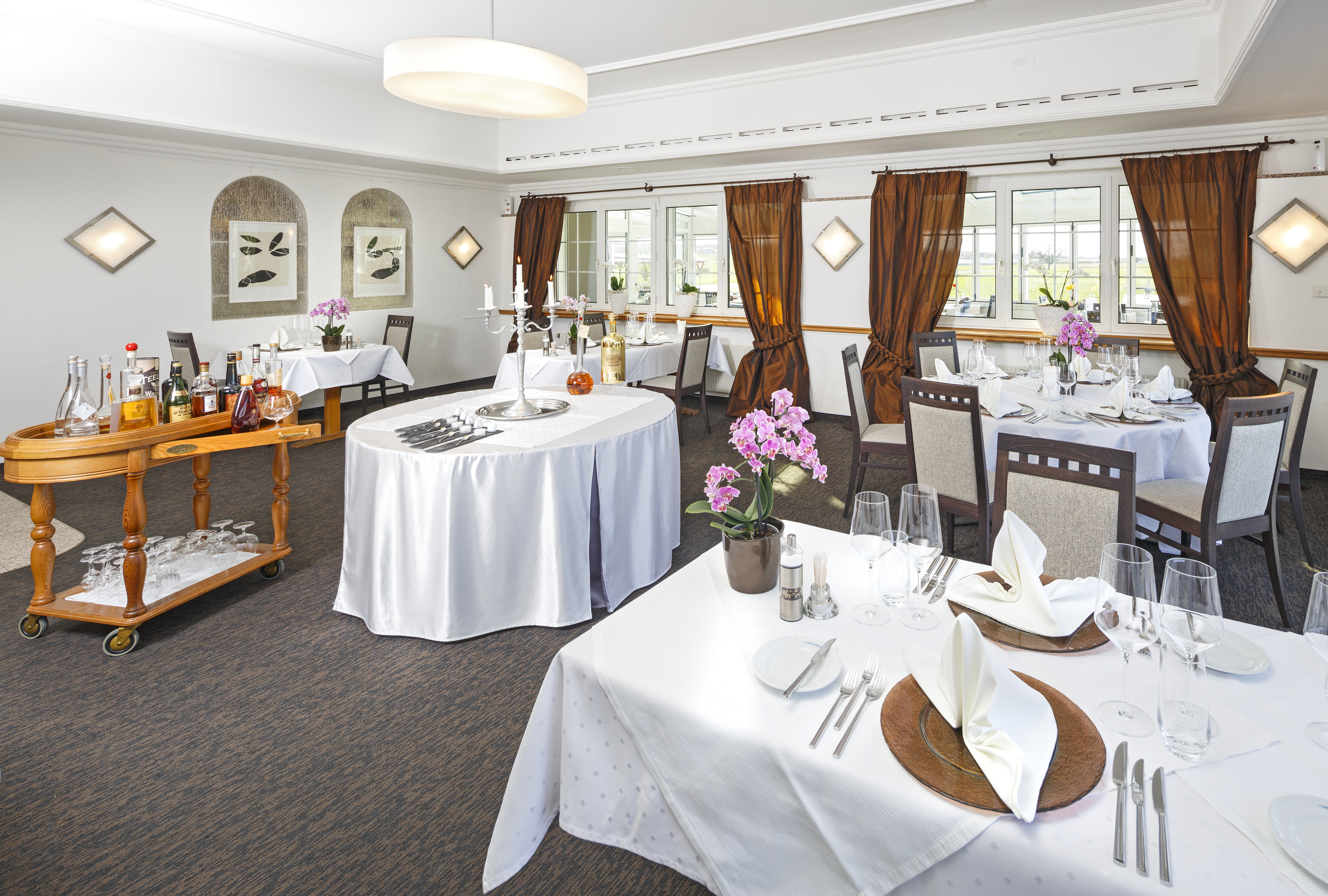 SEEMOWE SWISS QUALITY HOTEL 37/56