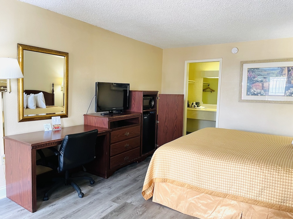 Relax Inn Perry 9/15
