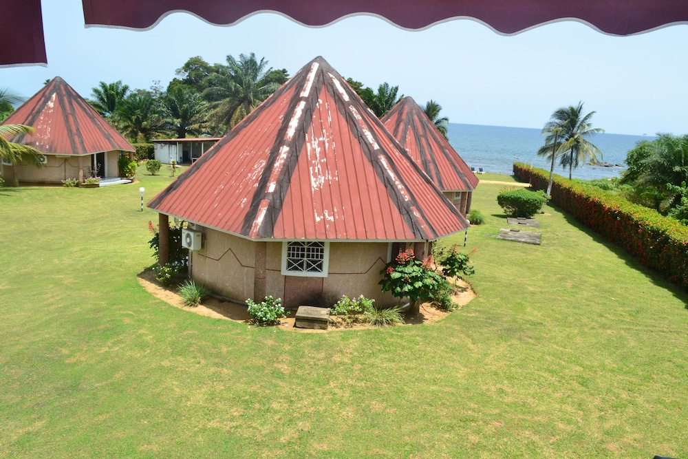 Oceanic Beach Hotel 7/8