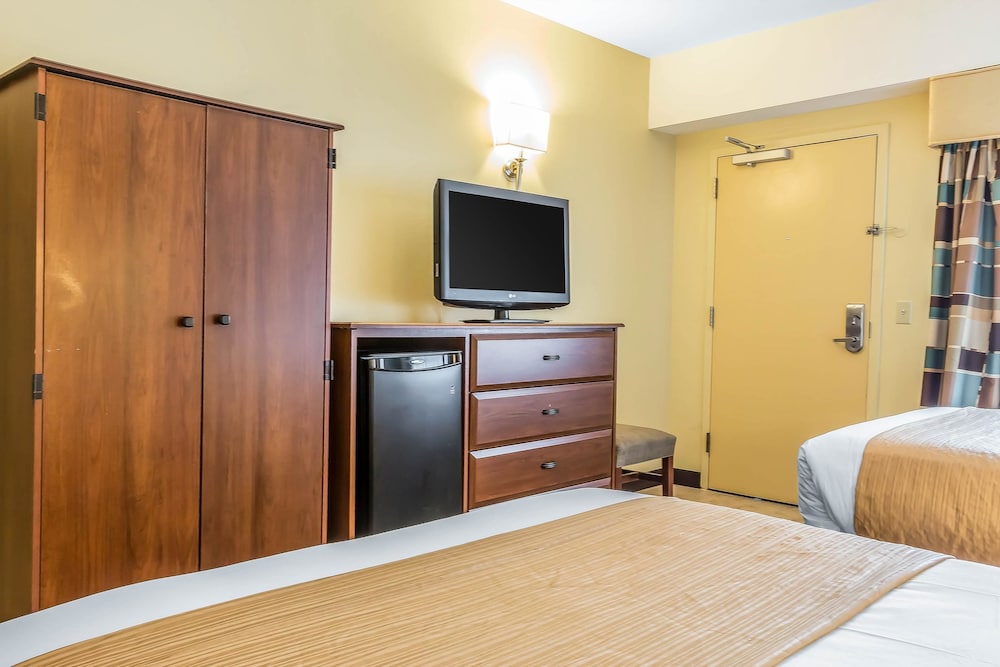 Quality Inn Flamingo 25/40