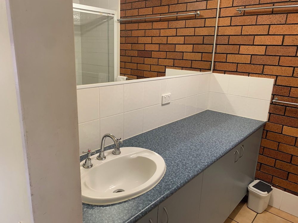 NORTHPOINT HOLIDAY APARTMENTS 60/61