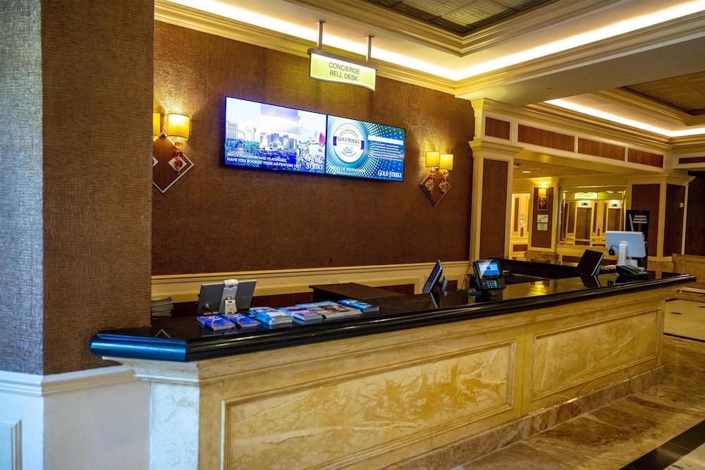 Gold Strike Casino Resort 10/69