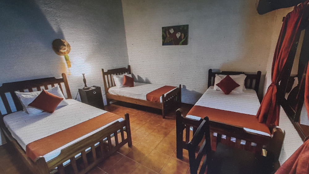 El Maltese Hotel 32/69