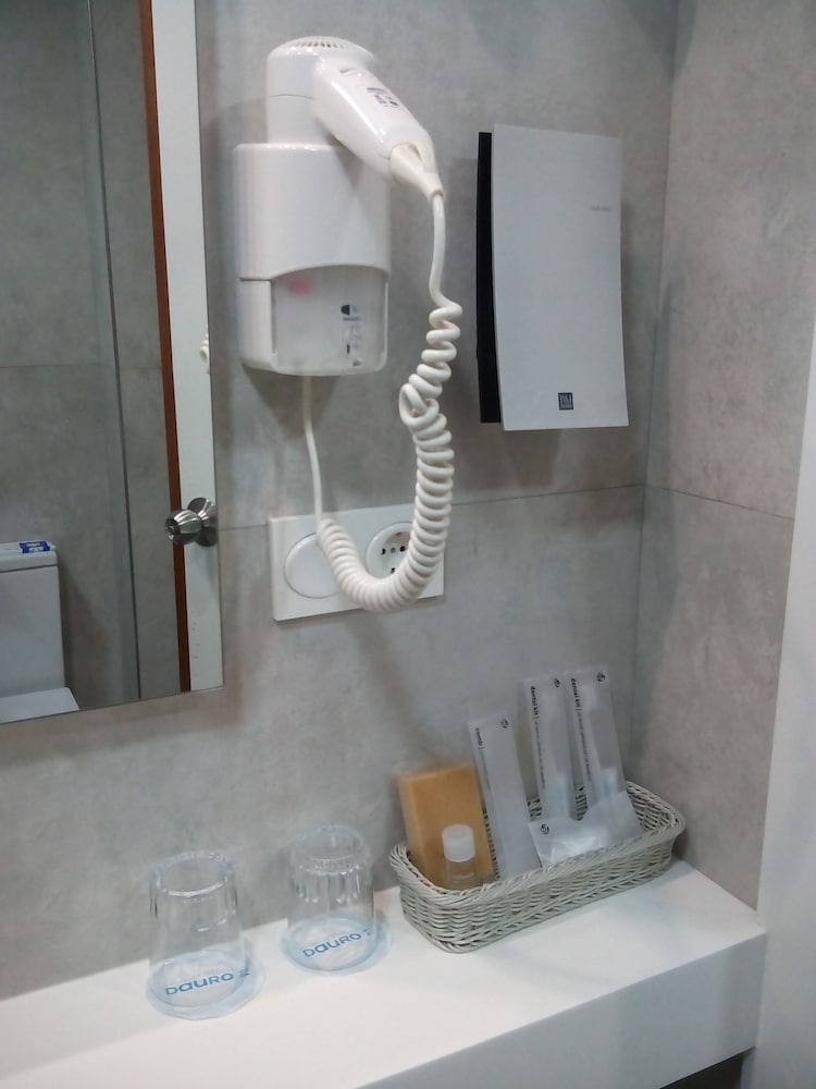 غرفة ثلاثية بسريرين منفصلين مع سرير إضافي، Comfort Dauro 2 6/6