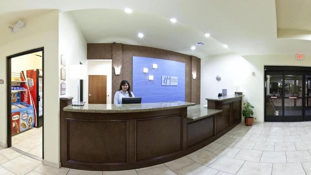 Holiday Inn Express Hotel and Suites La Porte 5/31