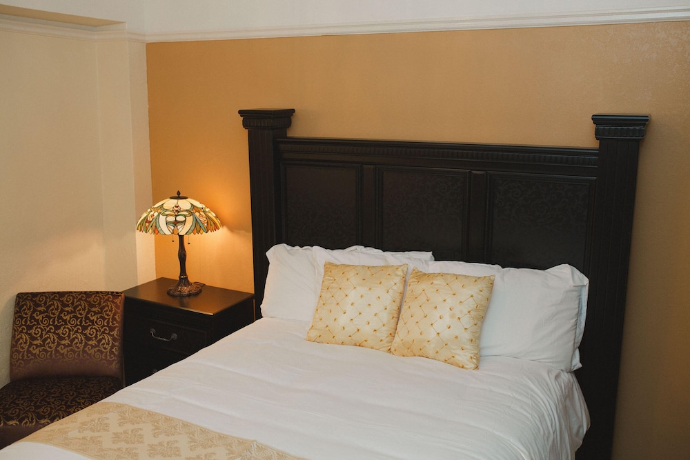 Gilmore Hotel, Trademark Collection by Wyndham 11/56
