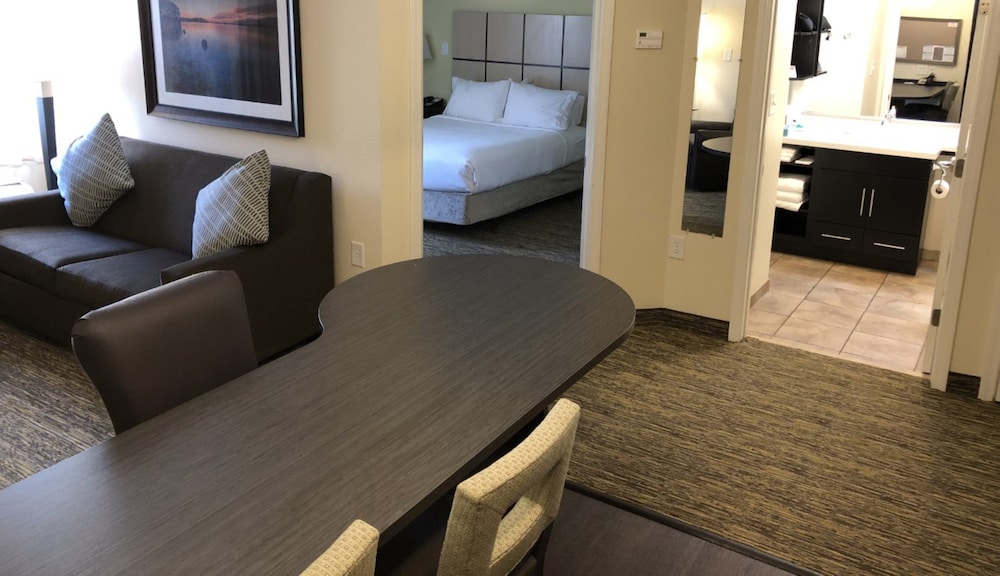 Candlewood Suites Greenville Nc 34/59