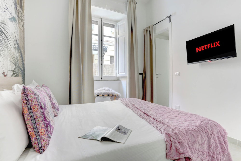 Santi Quattro Apartment & Rooms - Colosseo 15/49