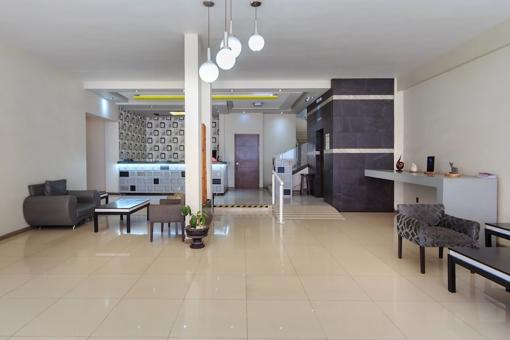 Capital O Hotel Colon Express Guadalajara 40/48