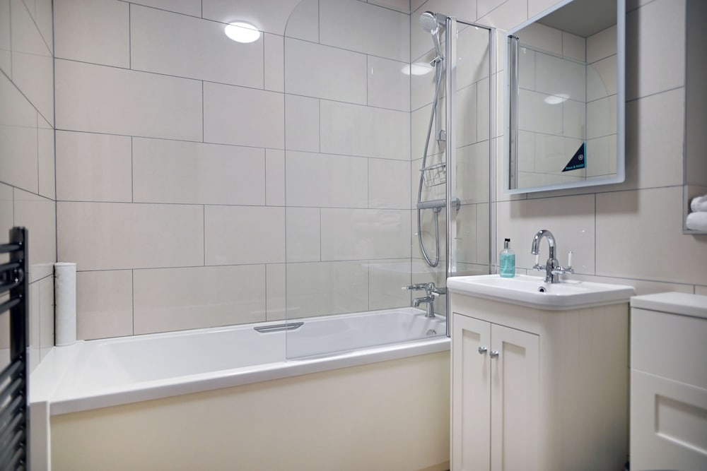 غرفة قياسية بسرير مزدوج، Stanton Manor Hotel 4/5