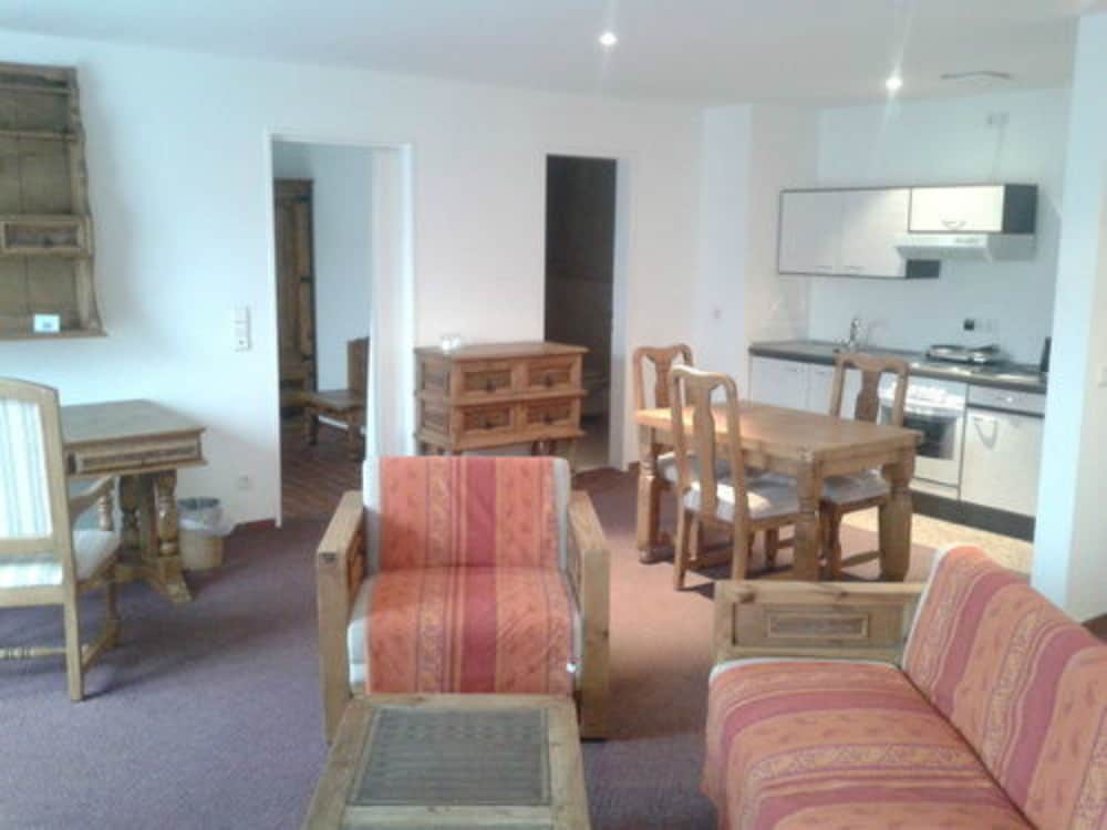 Solitaire Hotel Boardinghouse Berlin 55/65