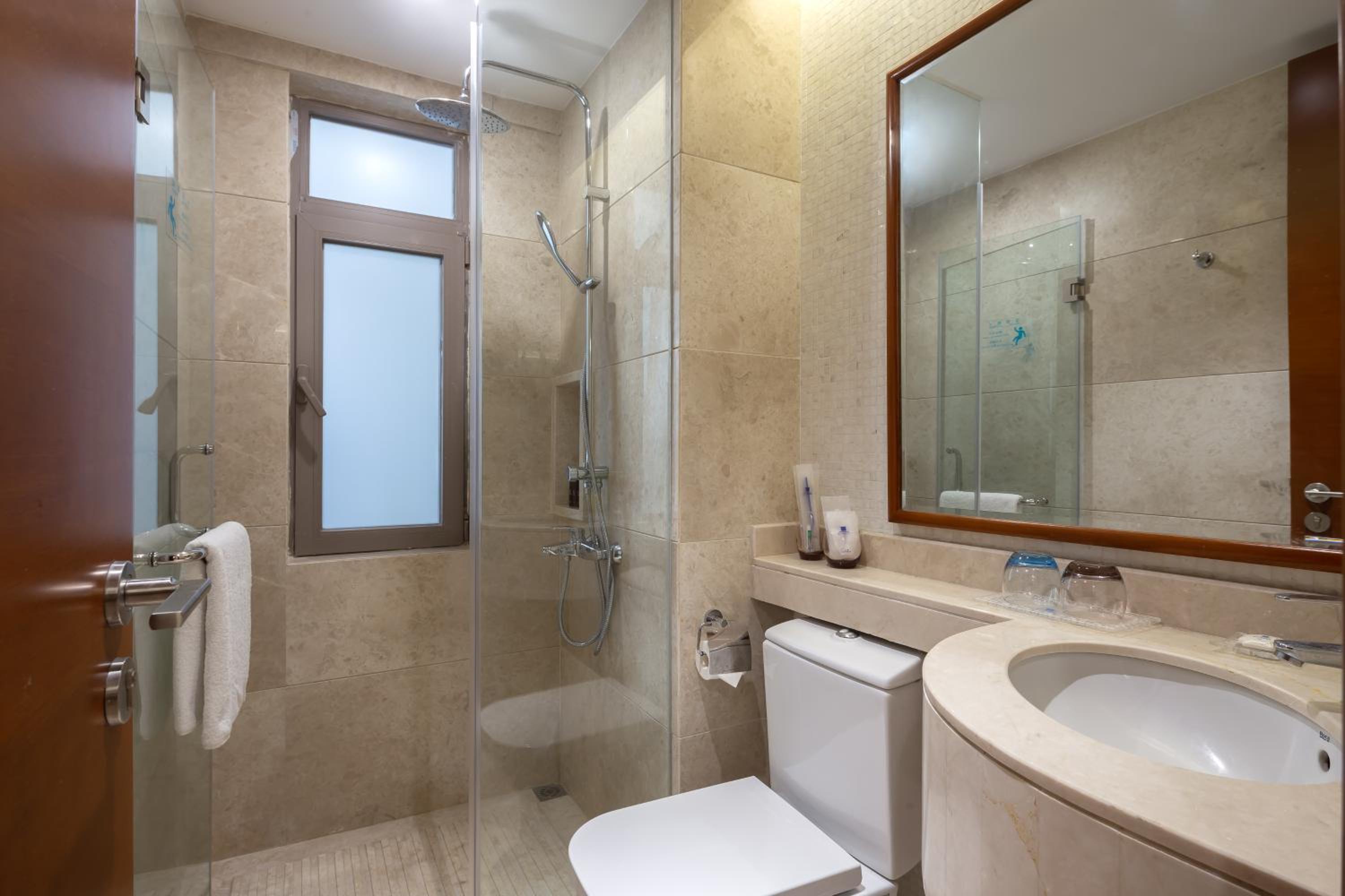 sanya seacube holiday hotel