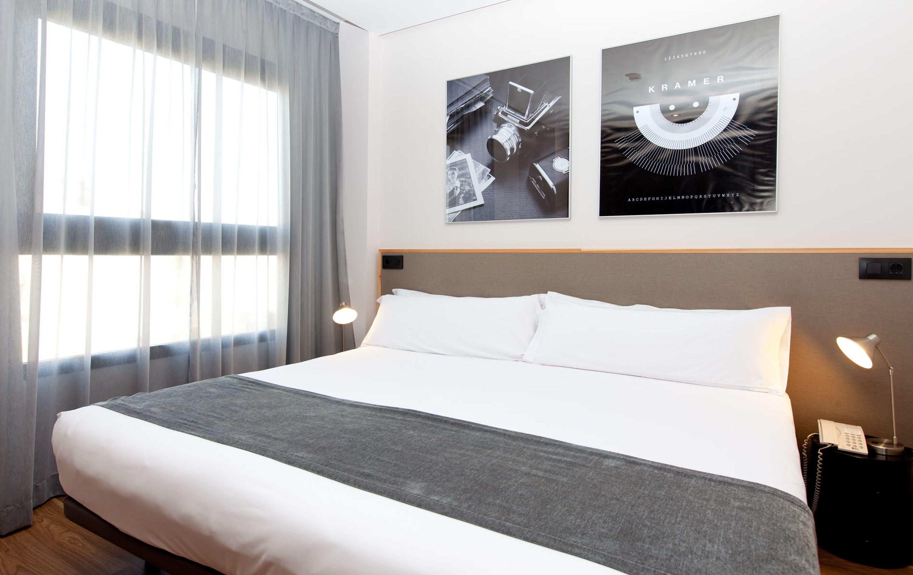 Room, Single, Double Bed