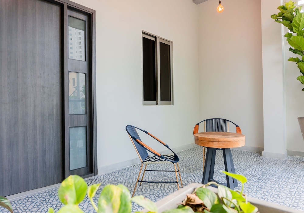 The Garden by DOT Suites 35/50