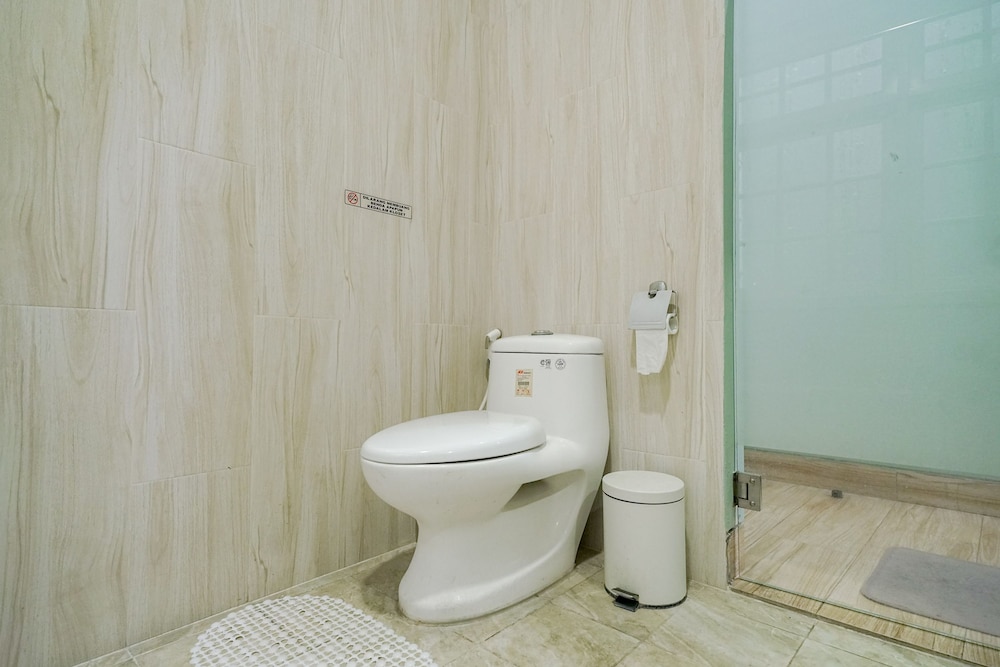 Reddoorz Premium Near Rs Pondok Indah 45/46