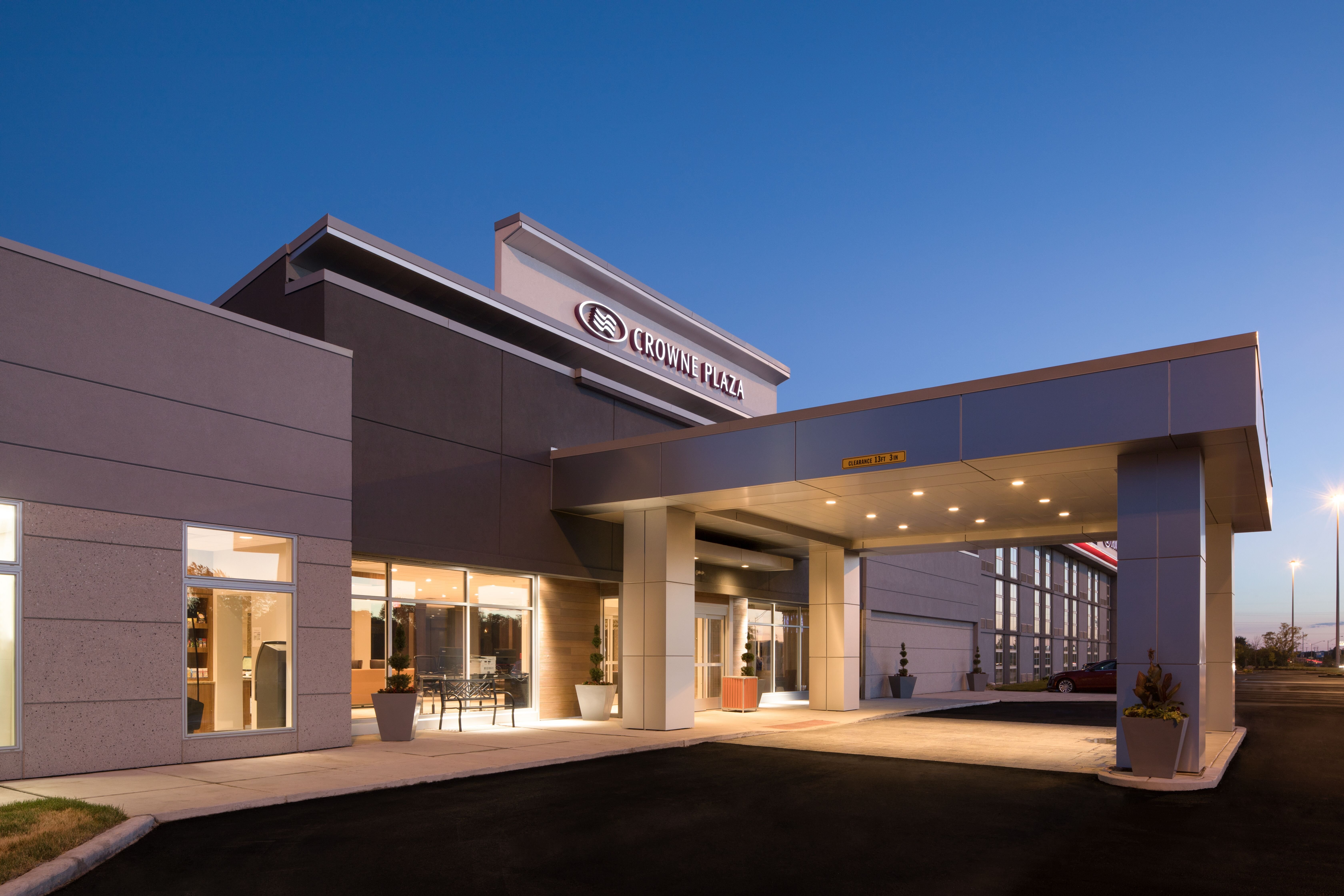 Crowne Plaza Chicago Sw Burr Ridge 2/59