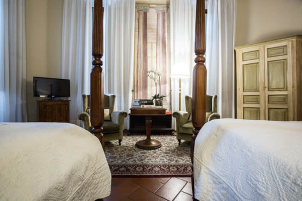 JUNIOR SUITE, QUADRUPLE