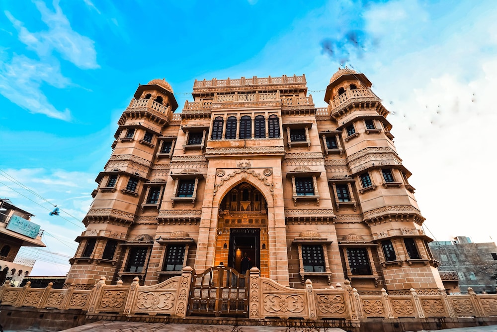 Guulab Haveli 1/50