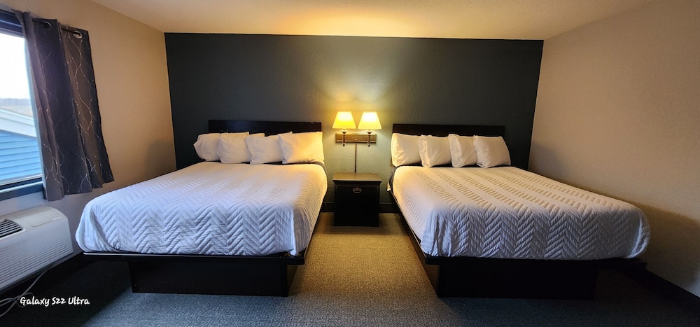 Days Inn Sheboygan the Falls 8/41