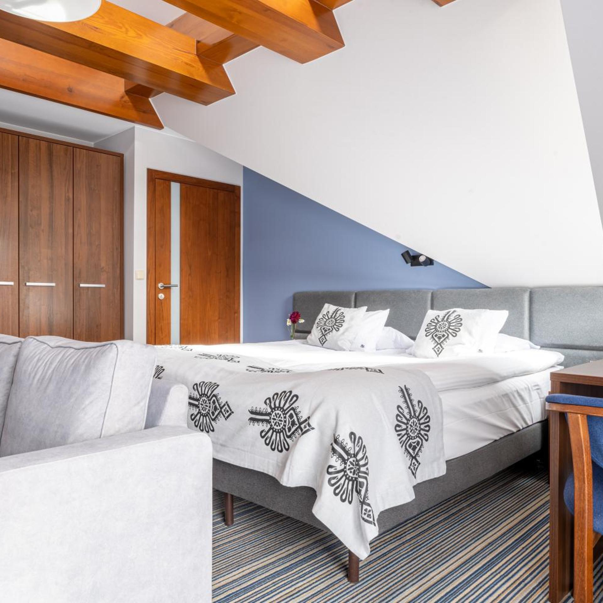 Deluxe, Double Bed