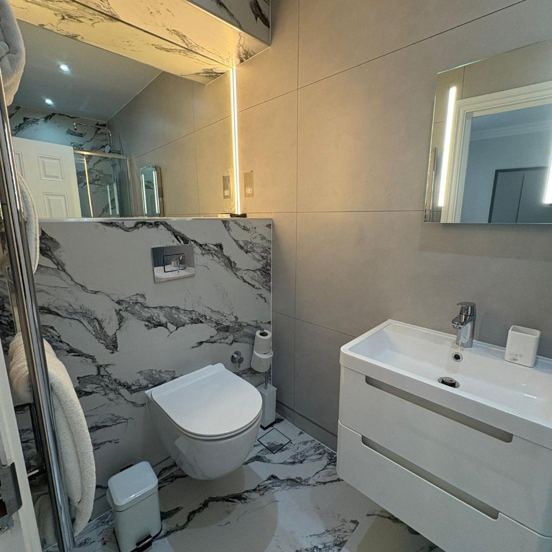 شقة بغرفة نوم واحدة في الملحق، Commodore Hotel London 3/3