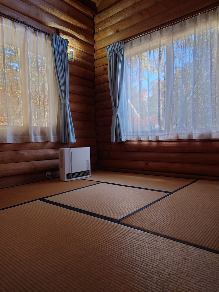 Karuizawa Sunny Village 25/50