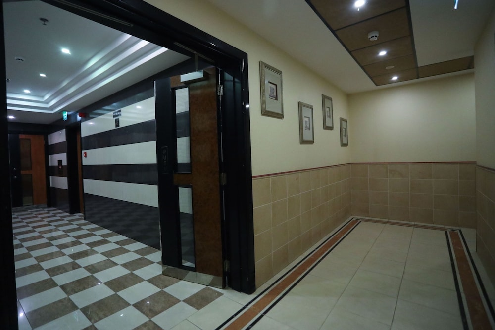 OYO 114 One Pavilion Luxury Serviced Apartments 16/38