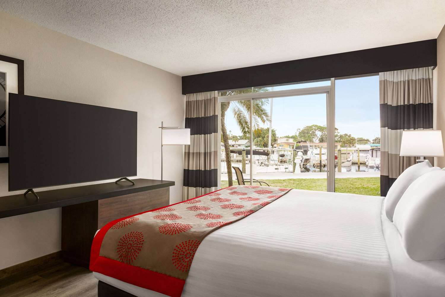 Ramada by Wyndham Sarasota Waterfront 19/71
