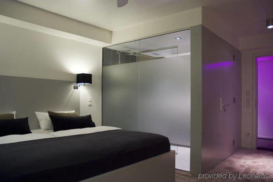 Pearl Hotel 1/15