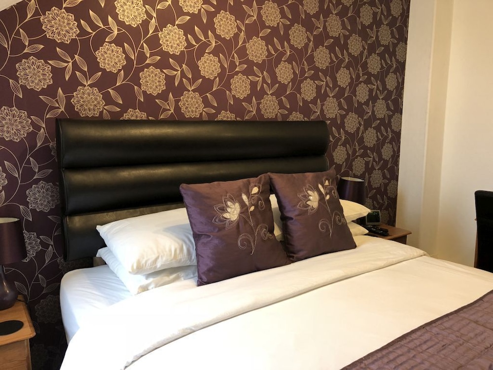 Rosebank Guest House 35/50
