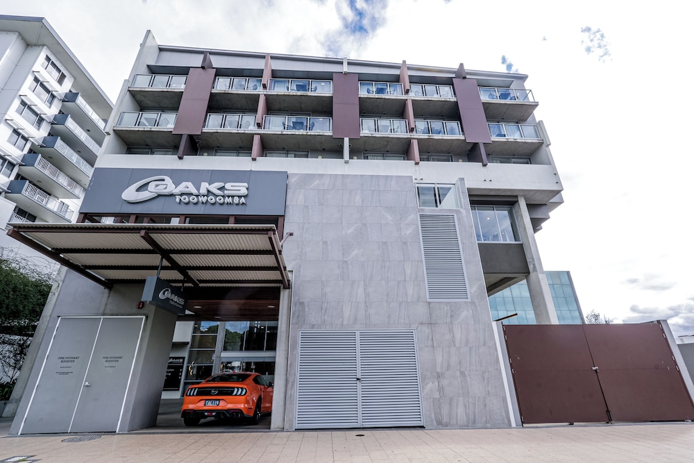 Oaks Toowoomba Hotel 1/70