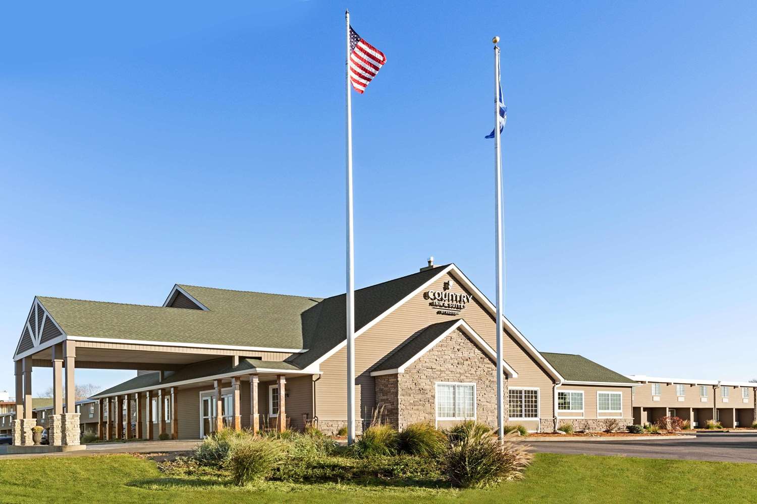 Country Inn and Suites By Radisson Woodbury MN 30/30