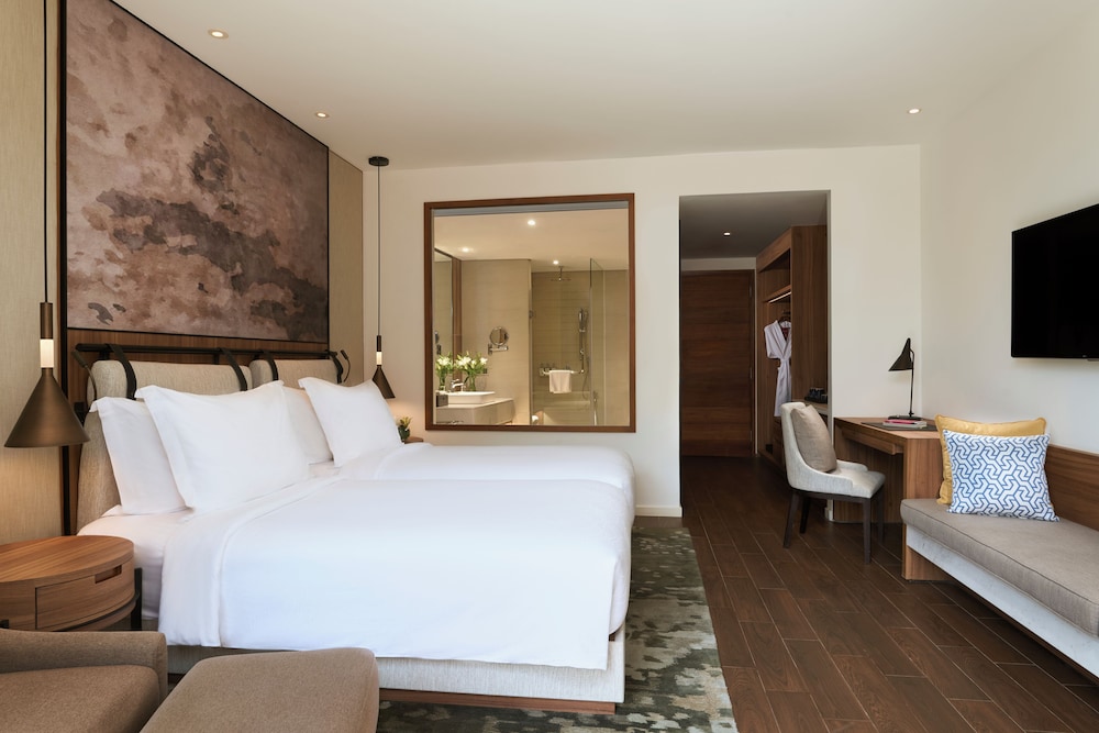 Movenpick Resort Waverly Phu Quoc 13/77